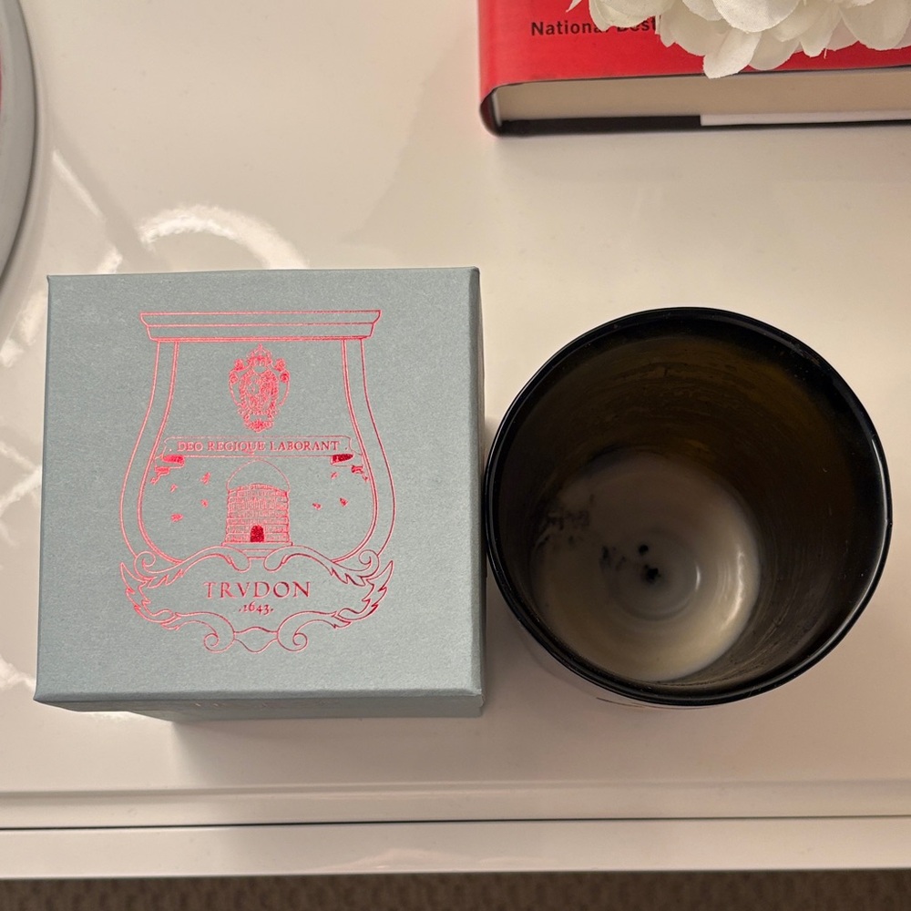 Empty Trvdon Candle with Box - Ernesto scent 9.5oz